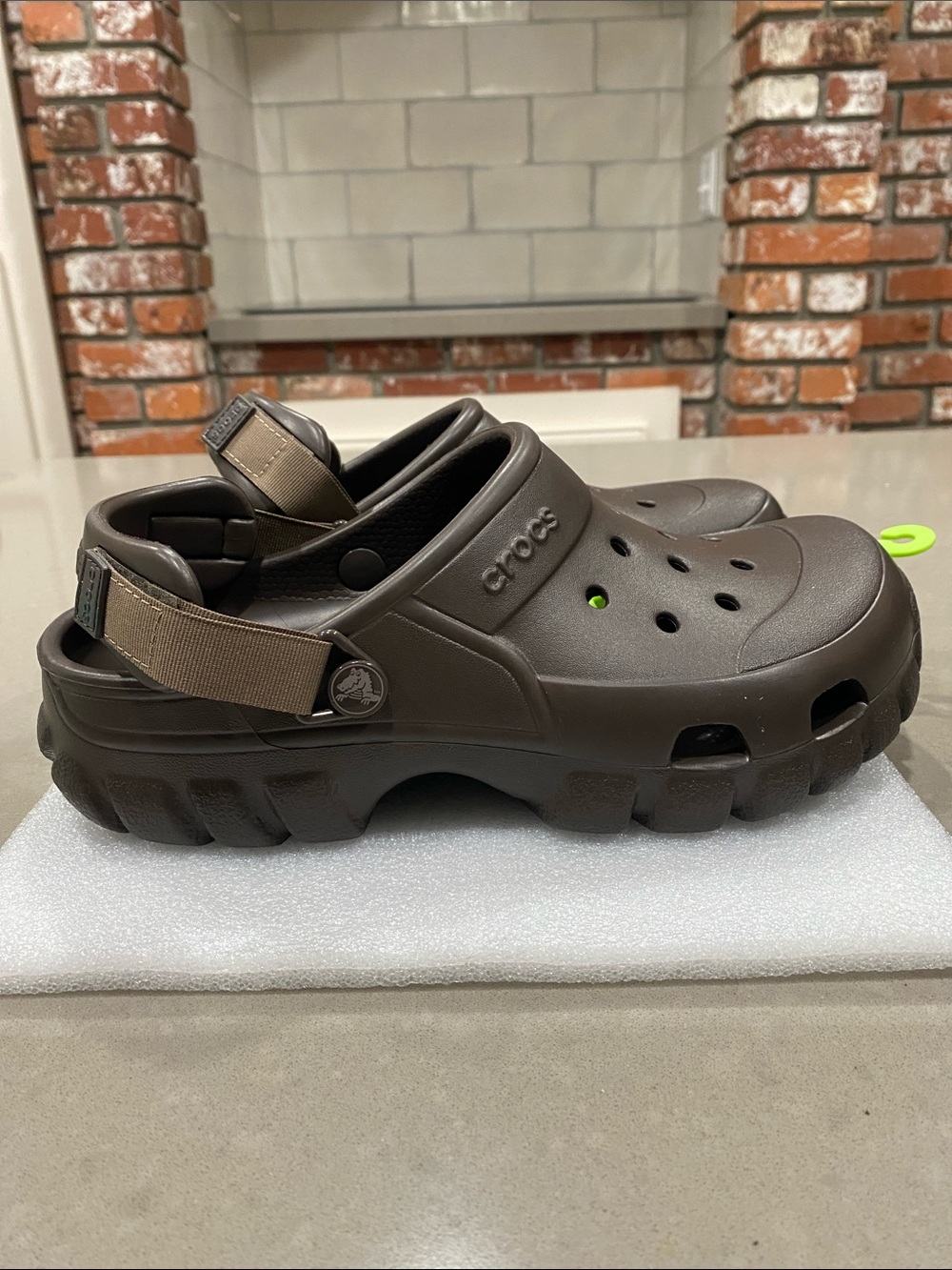 NWT crocs off-road sports clog mens 8 womens 10 brown